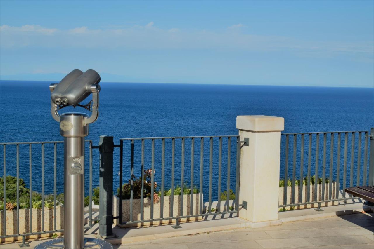 Holiday home Rosmarina